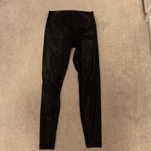 Lululemon 28” Wonder Under legging.